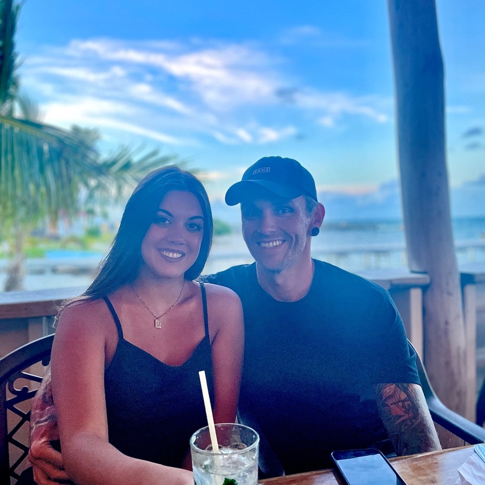 Meet your Posher, Jenna & Adam